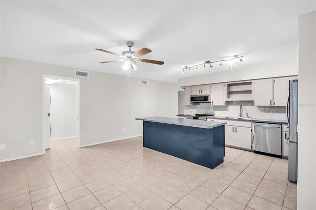 2222 Norwegian Dr Unit 16, Clearwater, FL 33763 - photo 15
