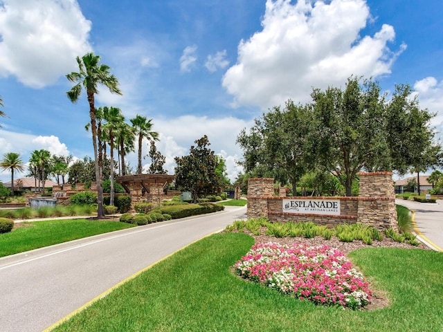 5317 Rushmere Ct, Palmetto, FL 34221 - community / neighborhood sign with a lawn