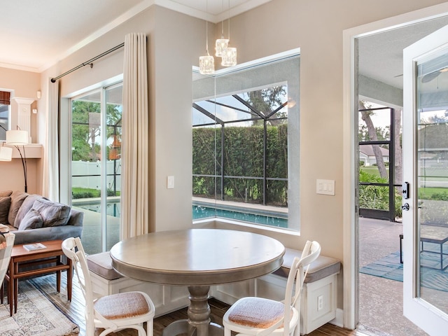 3503 Graycliff Ln, Brandon, FL 33511 - dining area with a chandelier and crown molding
