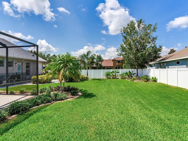 3503 Graycliff Ln, Brandon, FL 33511 - fenced backyard with glass enclosure