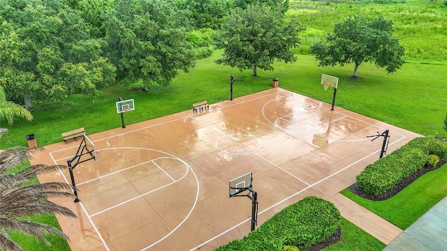18339 Fish Loop, Land O Lakes, FL 34638 - view of sport court with community basketball court and a yard