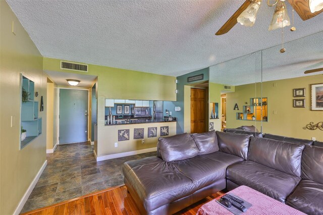 5820 N Church Ave Unit 147, Tampa, FL 33614 - photo 14