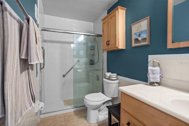 5660 80th St N Unit B106, Saint Petersburg, FL 33709 - full bath featuring vanity, a shower stall, and tile patterned floors