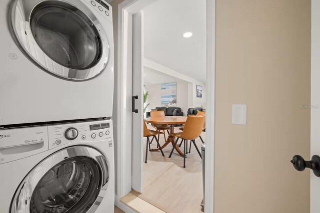 201 S St, Palm Harbor, FL 34683 - laundry area featuring stacked washer / drying machine
