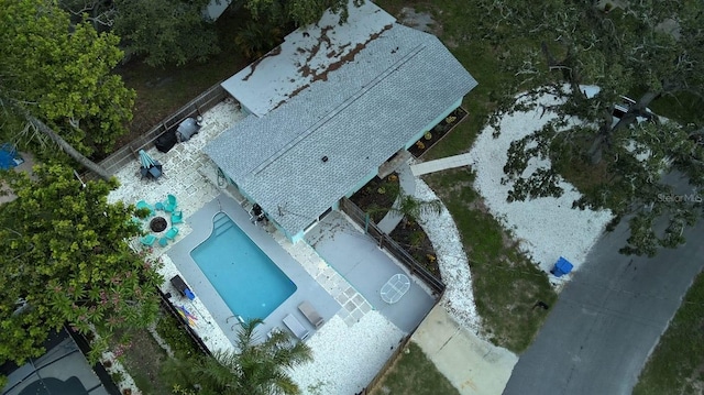 201 S St, Palm Harbor, FL 34683 - aerial view of property and surrounding area featuring a pool area