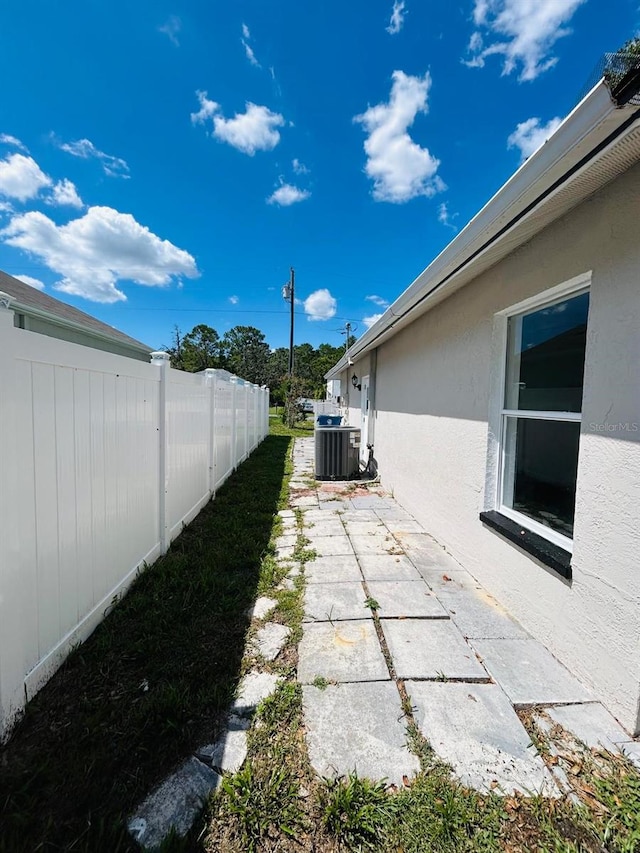 10444 Fordham St, Spring Hill, FL 34608 - view of yard with a patio area