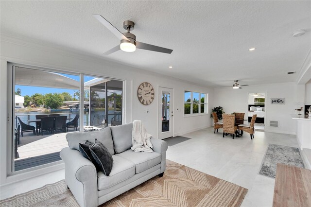 805 Leisey Cir, Ruskin, FL 33570 - photo 30