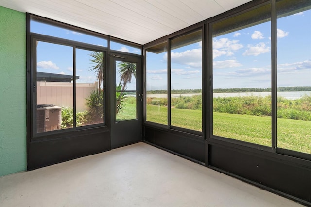 9209 Seminole Blvd Unit 13, Seminole, FL 33772 - unfurnished sunroom with a water view
