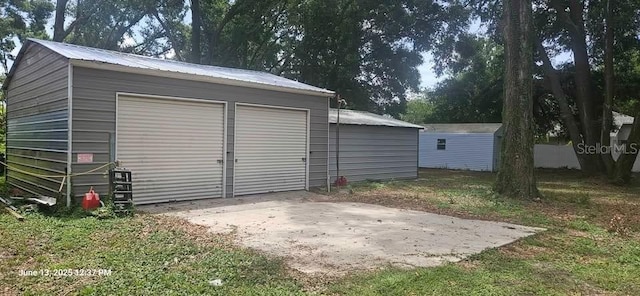 1908 S Kingsway Rd, Seffner, FL 33584 - view of detached garage