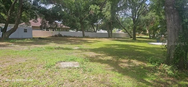 1908 S Kingsway Rd, Seffner, FL 33584 - view of yard
