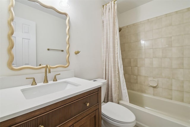 206 N Beverly Ave Unit 1/2, Tampa, FL 33609 - bathroom featuring vanity and shower / tub combo