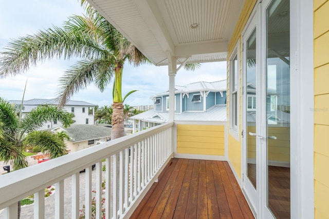 442 Midway Is, Clearwater Beach, FL 33767 - view of wooden deck