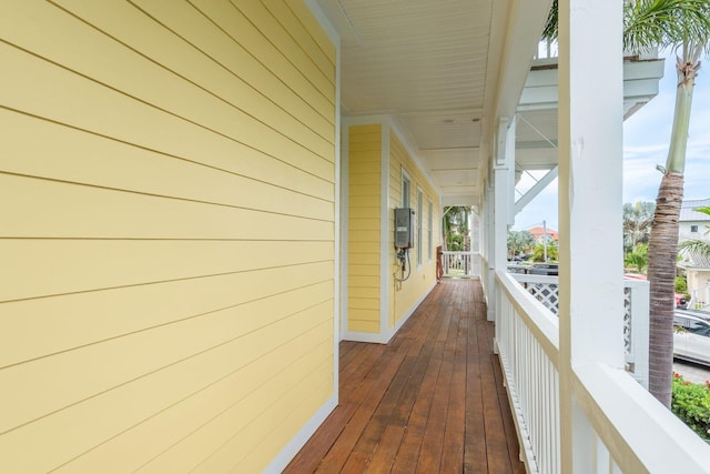 442 Midway Is, Clearwater Beach, FL 33767 - view of wooden deck