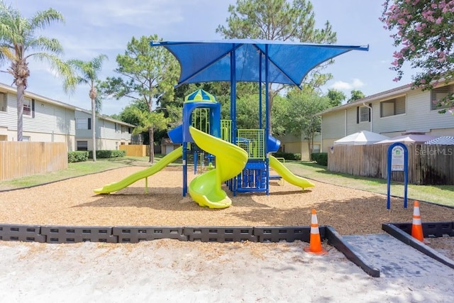 220 Berry Tree Pl Unit 220, Brandon, FL 33510 - view of communal playground