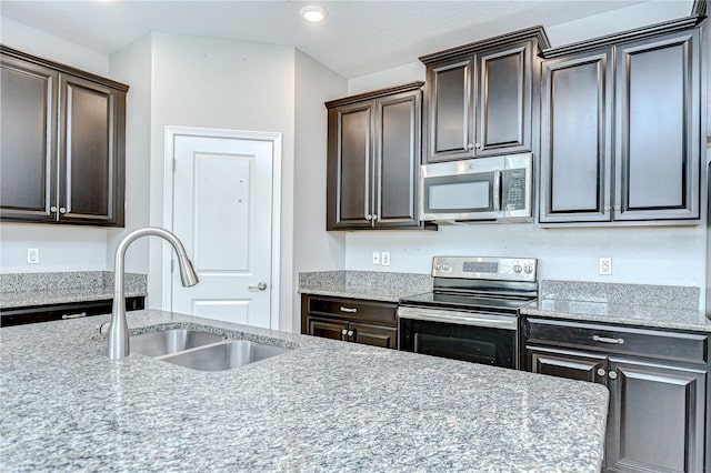 11011 Little Blue Heron Dr, Riverview, FL 33579 - photo 9
