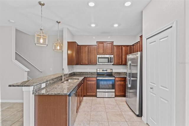 9768 Pembrooke Pines Dr, Sun City Center, FL 33573 - photo 4