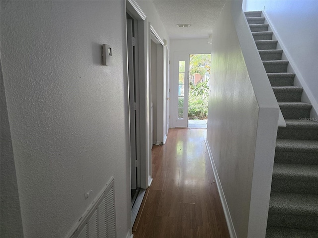 9958 Ashburn Lake Dr, Tampa, FL 33610 - photo 4
