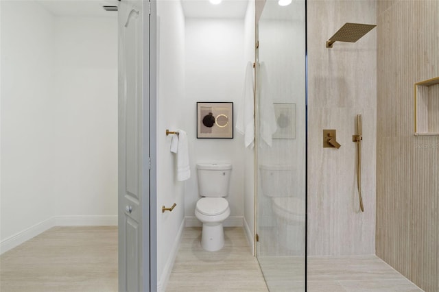 1800 Loch Haven Ct, Trinity, FL 34655 - full bath featuring a tile shower and toilet