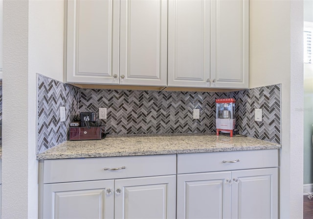 19501 Whispering Brook Dr, Tampa, FL 33647 - photo 14