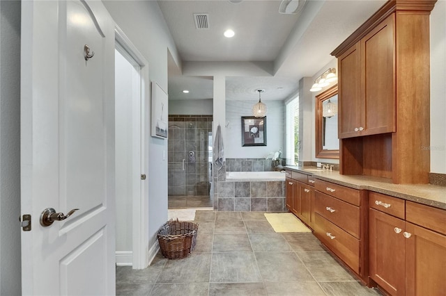 5804 Terncrest Dr, Lithia, FL 33547 - full bath with a garden tub, vanity, tiled shower, and recessed lighting