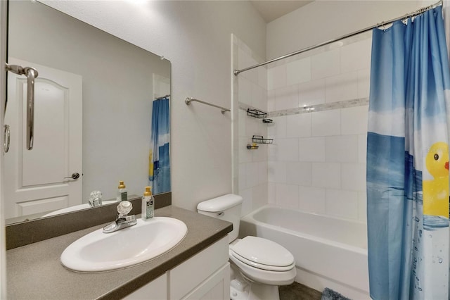 5804 Terncrest Dr, Lithia, FL 33547 - bathroom featuring vanity and shower / bath combo with shower curtain