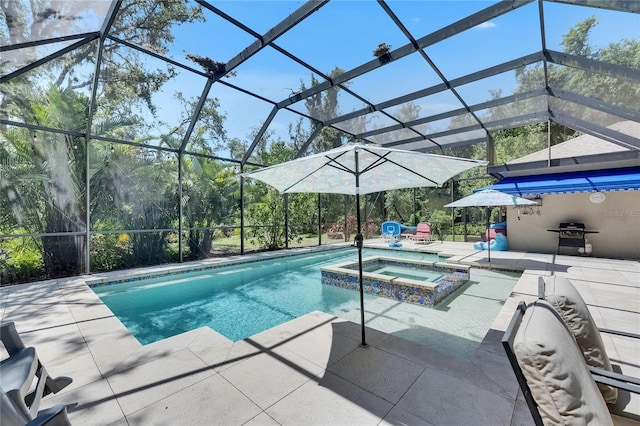 5804 Terncrest Dr, Lithia, FL 33547 - view of swimming pool featuring a patio, a pool with connected hot tub, glass enclosure, and area for grilling