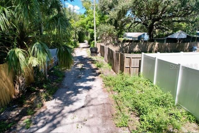1924 48th St S, Saint Petersburg, FL 33711 - photo 27