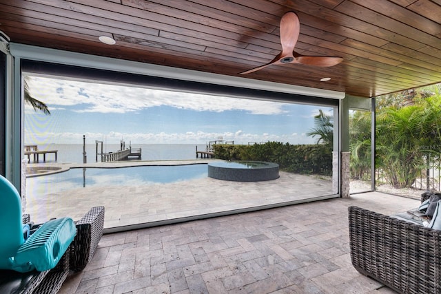 3319 Bayshore Blvd NE, Saint Petersburg, FL 33703 - photo 3
