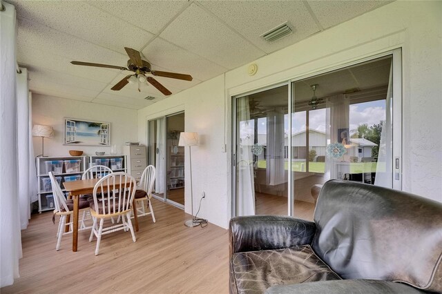 123 Glendower Cir Unit 123, Sun City Center, FL 33573 - view of sunroom / solarium