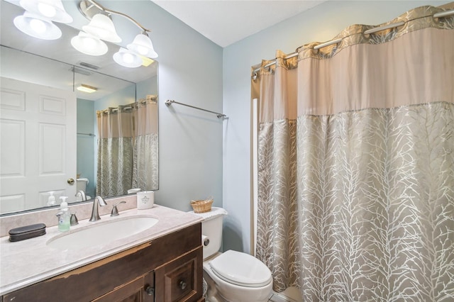 5908 Mohr Rd, Tampa, FL 33615 - bathroom with vanity and curtained shower