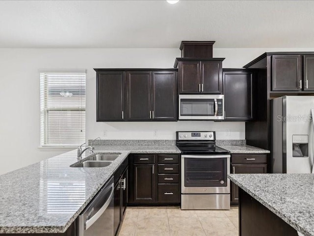 1325 Custer Bayou St, Ruskin, FL 33570 - photo 6