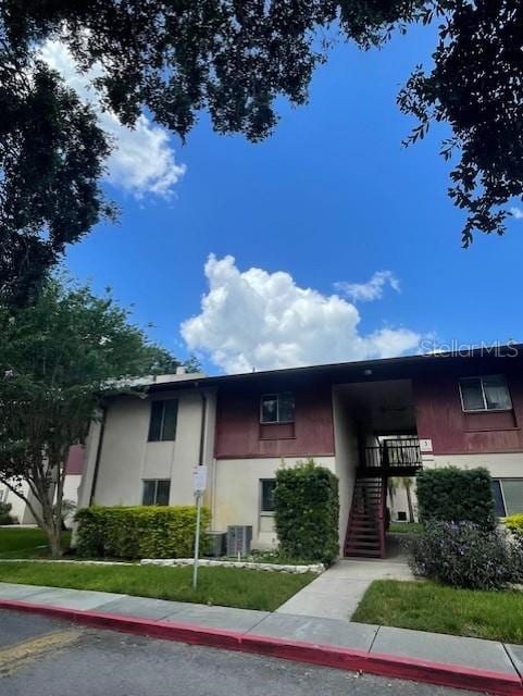 8636 Tahoe Ct Unit 13, Tampa, FL 33614 - view of property with stairway