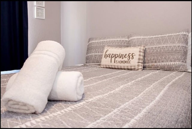 1004 Osage St, Clearwater, FL 33755 - view of bedroom