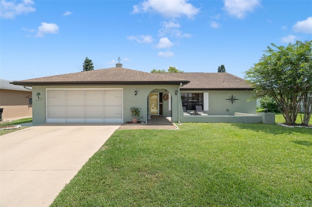 7022 Kingsway Dr, Port Richey, FL 34668 - ranch-style house with stucco siding, an attached garage, driveway, a front yard, and a chimney