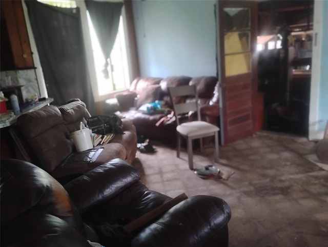 909 N Faulkner St, Perry, FL 32347
