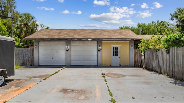 2221 W Lake Dr, Wimauma, FL 33598 - view of detached garage