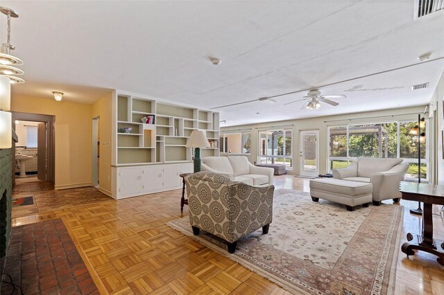 211 60th Ave S, Saint Petersburg, FL 33705 - photo 9