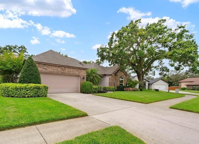 2405 Natures Ct, Valrico, FL 33596 - photo 3