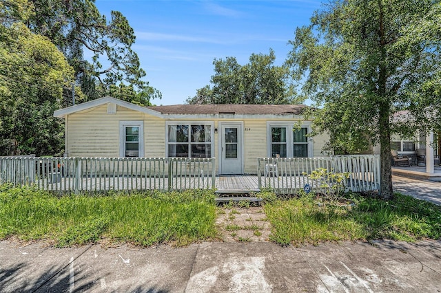 814 Florida Ave, Palm Harbor, FL 34683 - photo 1