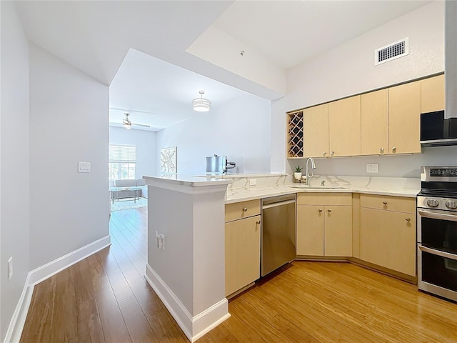 100 4th Ave S Unit 312, Saint Petersburg, FL 33701 - photo 6