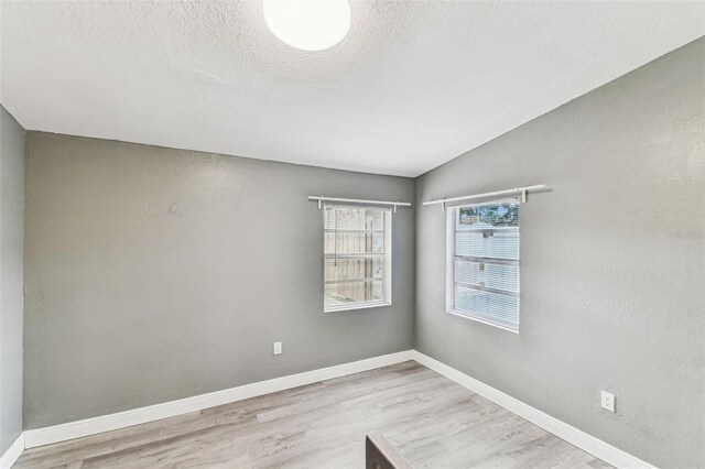 1510 W Powhatan Ave, Tampa, FL 33603 - photo 35