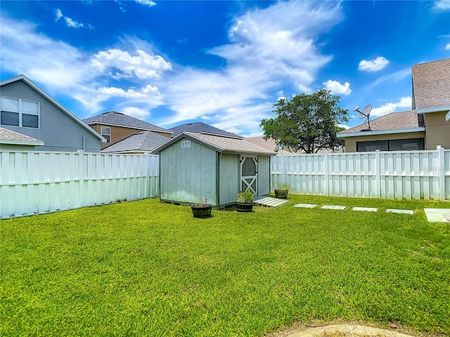 12121 Tree Haven Ave, Gibsonton, FL 33534 - fenced backyard with a storage unit