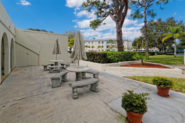 2700 Bayshore Blvd Unit 1206, Dunedin, FL 34698 - view of patio / terrace