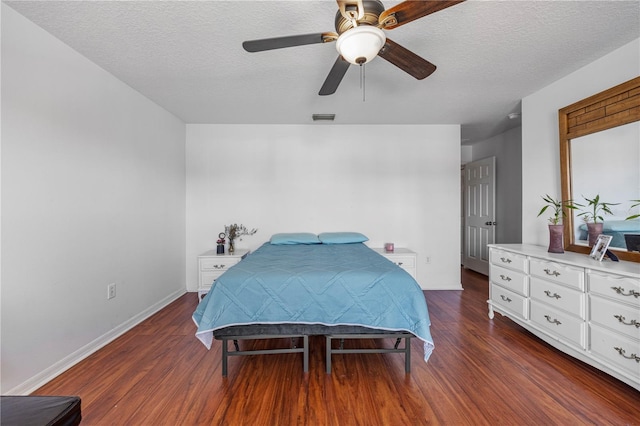 7819 Carriage Pointe Dr, Gibsonton, FL 33534 - bedroom with wood finished floors, a textured ceiling, and ceiling fan