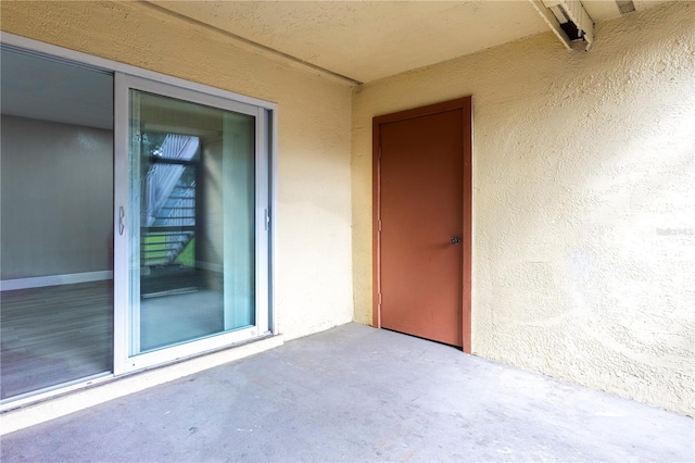 3805 Cortez Cir Unit B, Tampa, FL 33614 - entrance to property with stucco siding