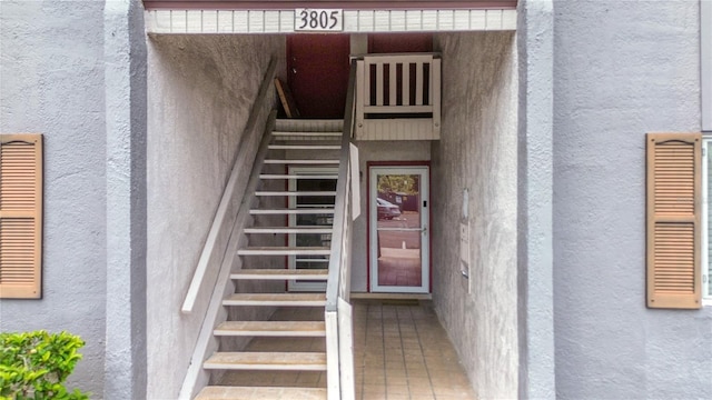 3805 Cortez Cir Unit B, Tampa, FL 33614 - view of stairs