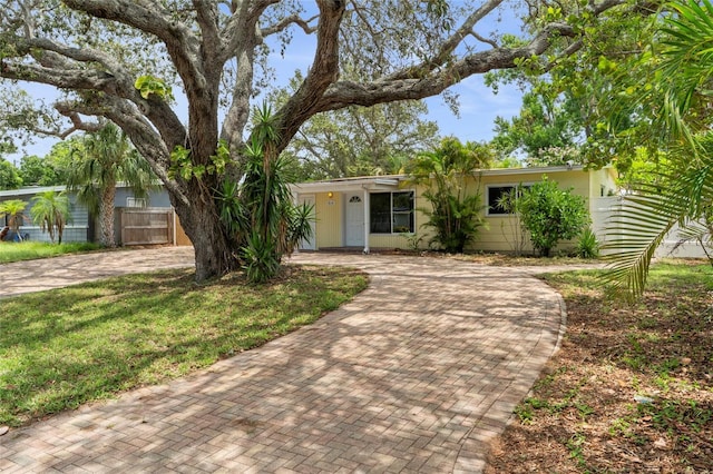 914 Sandpiper Way S, Saint Petersburg, FL 33707 - photo 4