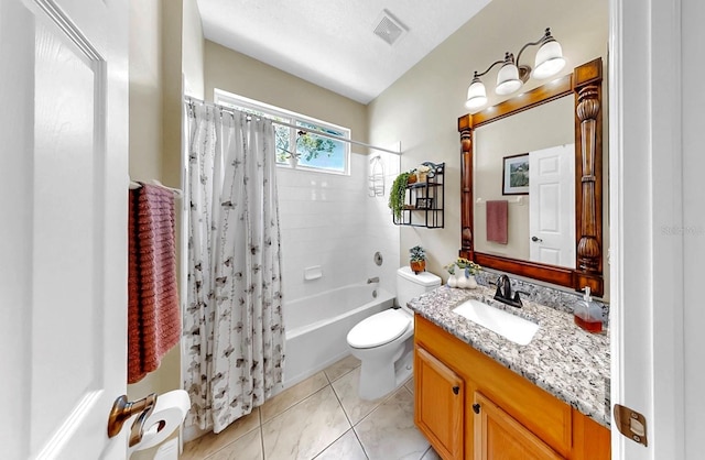 3506 Cordgrass Dr, Valrico, FL 33596 - bathroom with vanity and shower / bath combo with shower curtain