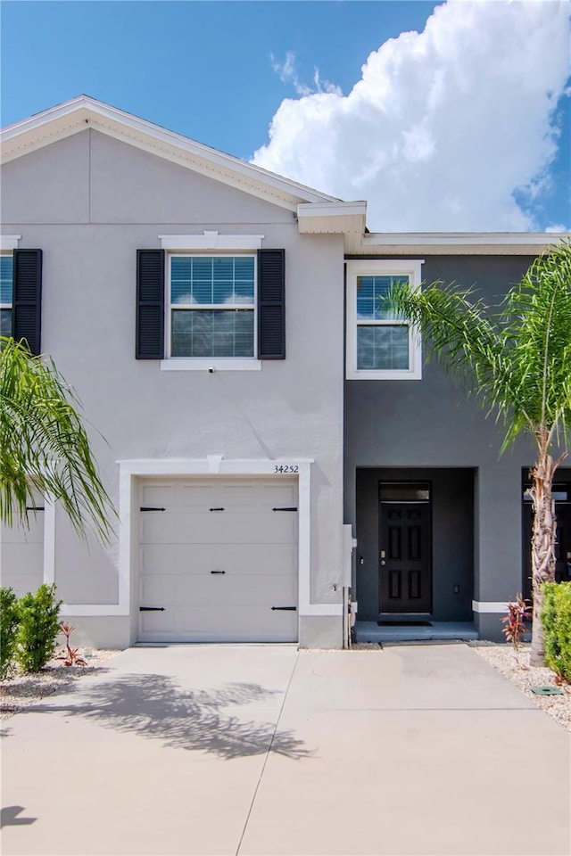 34252 Redwood Dawn Ln, Wesley Chapel, FL 33543 - photo 2