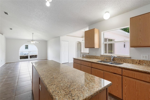 14006 Amero Ln, Spring Hill, FL 34609 - photo 4